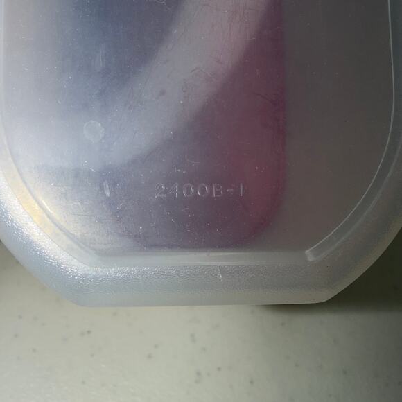 Tupperware Modular Mates Super Oval #2 Food Storage Container with Red Seal - Picture 3 of 6